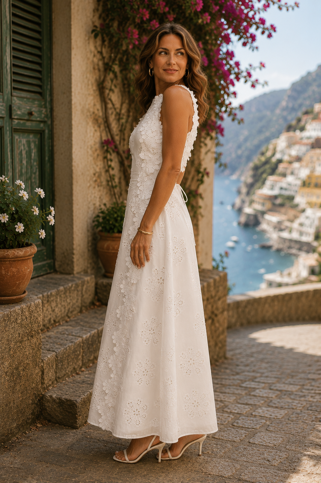 Della | Vestido Largo con Encaje Floral Romántico