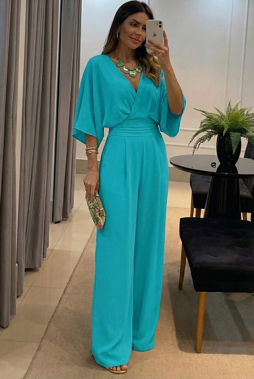 Vittoria | Conjunto completo elegante con cuello en  V